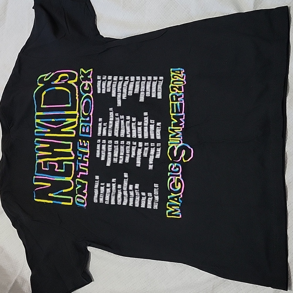 New Kids on the Block NKOTB Magic Summer Tour Shirt Medium Mint Condition - Picture 2 of 6